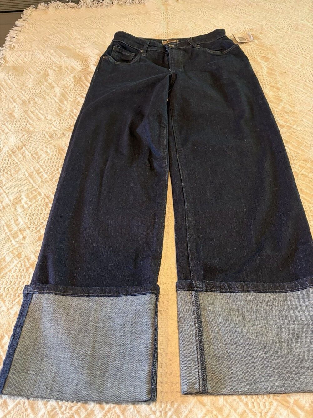 KUT Women’s High Rise Straight Jeans  Sz 0-2 (Waist 27 Inches) Cuffed Dk Wash
